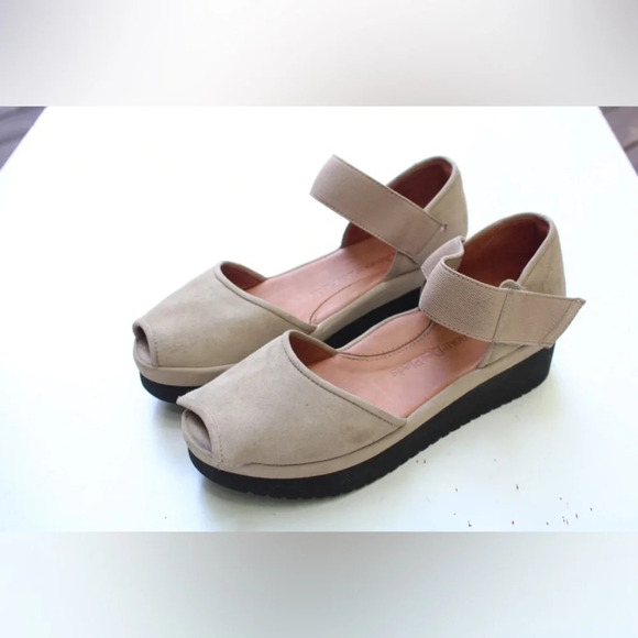 L'Amour Des Pieds Amadour  Sandals - Picture 3 of 10